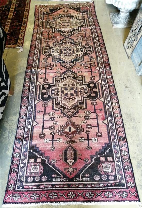 A Hamadan rug, 264 x 88cm